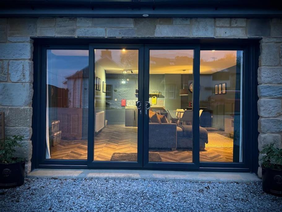 Stylish House With Hot Tub Holiday home